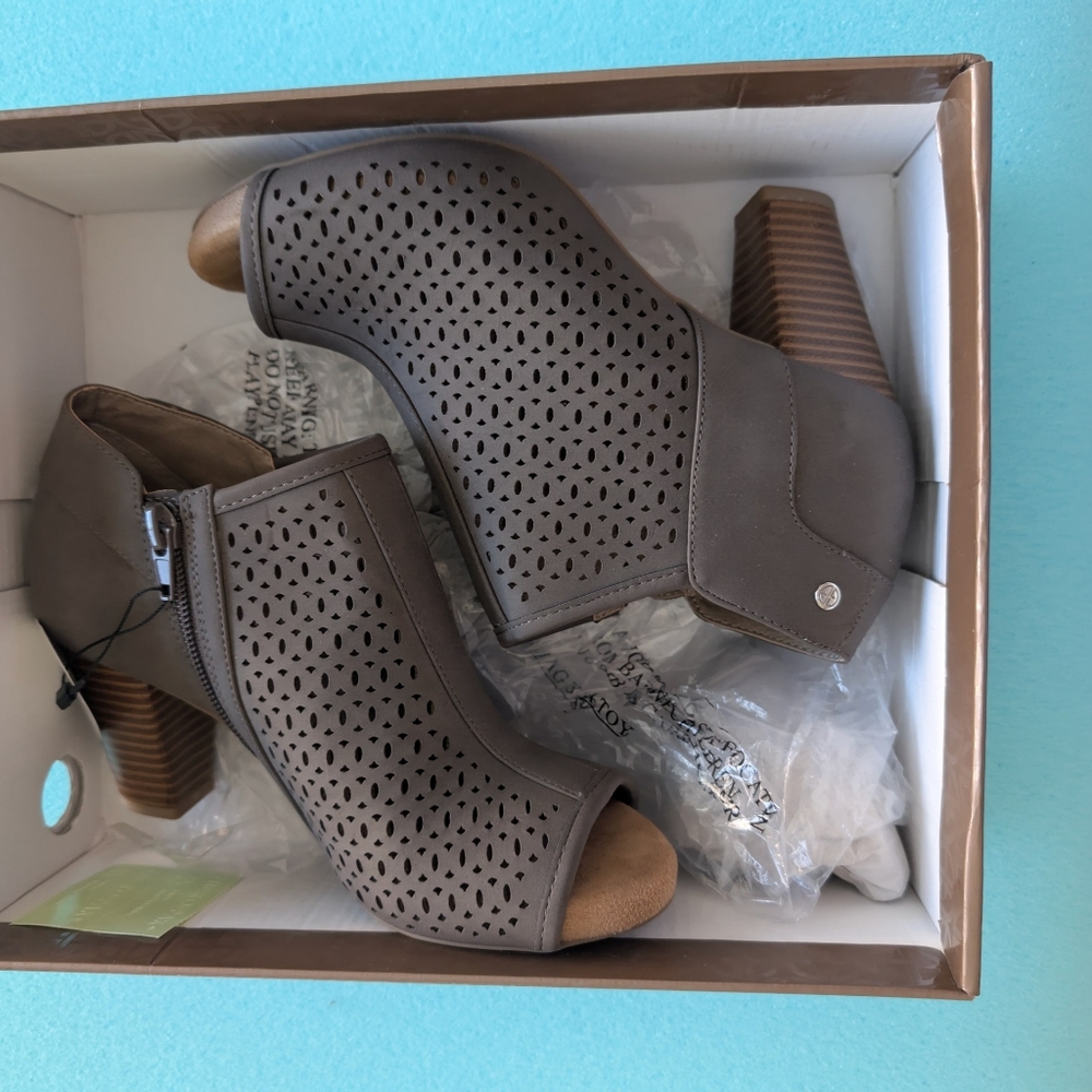 Giani Bernini Angry, Peep Toe Ankle Boots